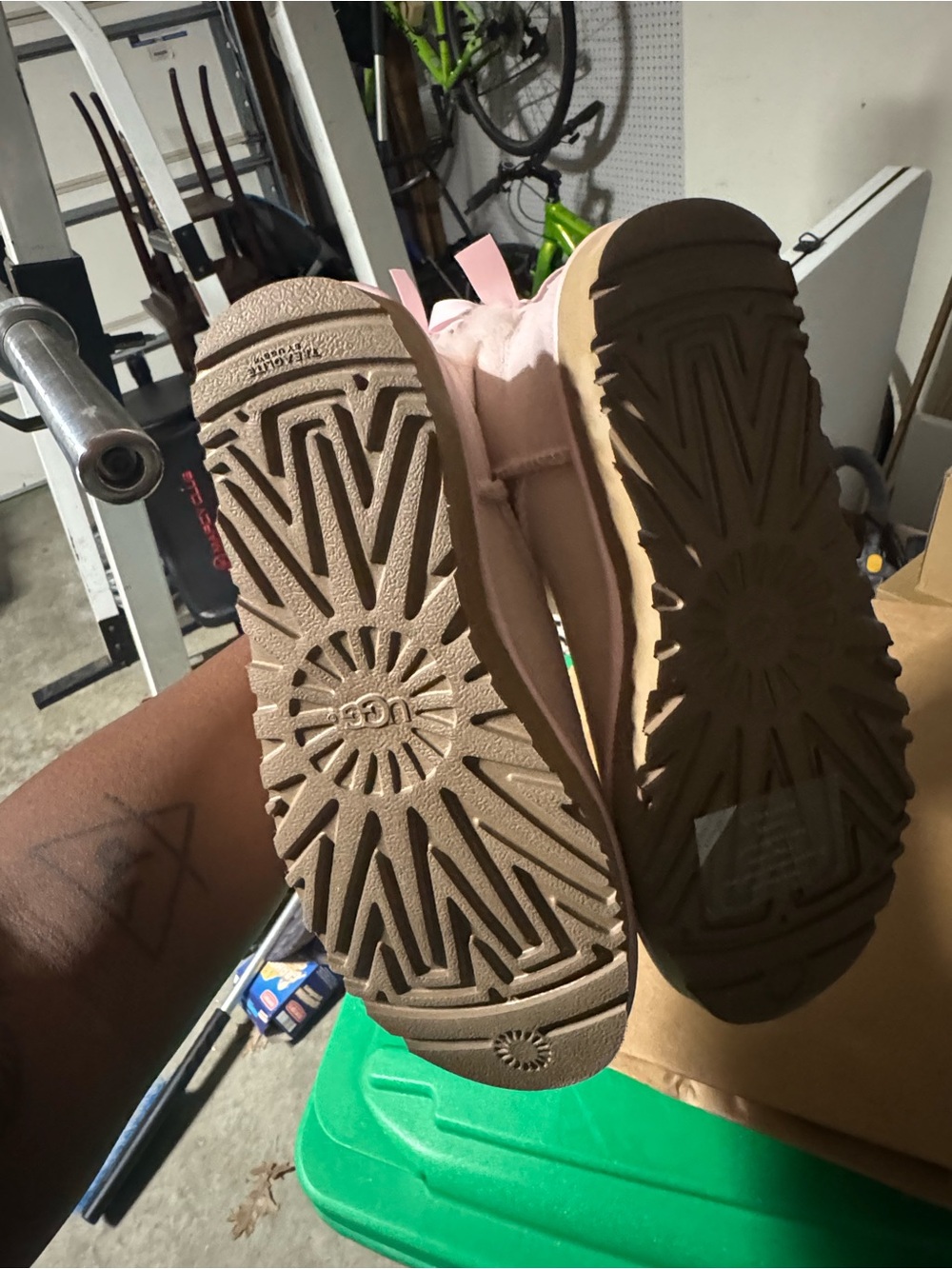 Brand New Women Uggs - Picture 4 of 4